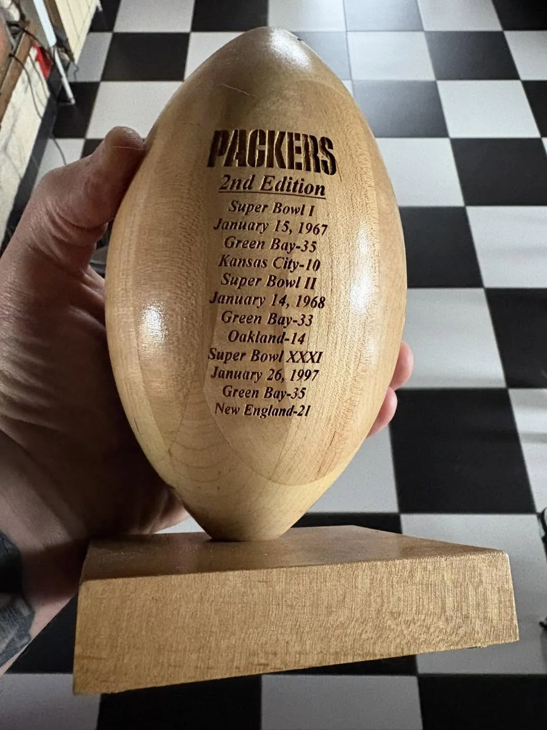 Ballon de football américain en bois – trophée – 