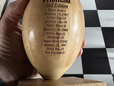 Ballon de football américain en bois – trophée – 